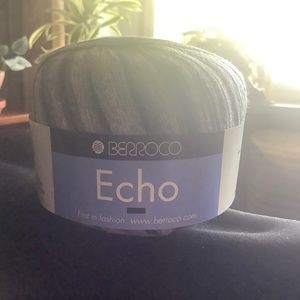 Five Berroco Echo T-shirt Yarn 5 balls